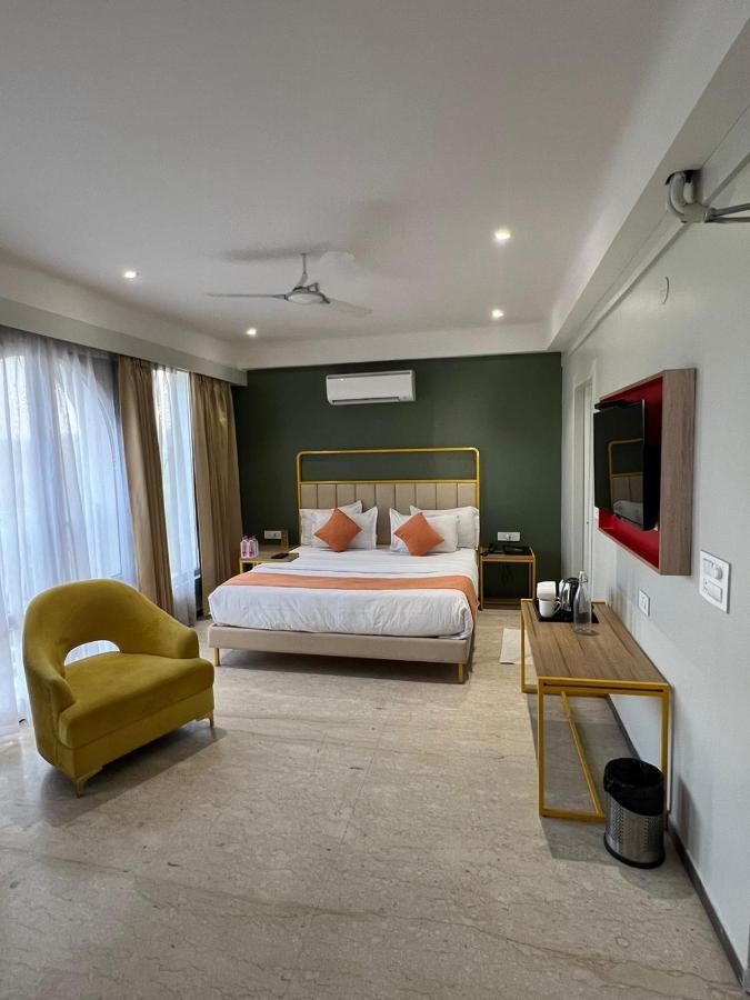 Phoenix - Unmatched Comfort Udaipur Eksteriør bilde