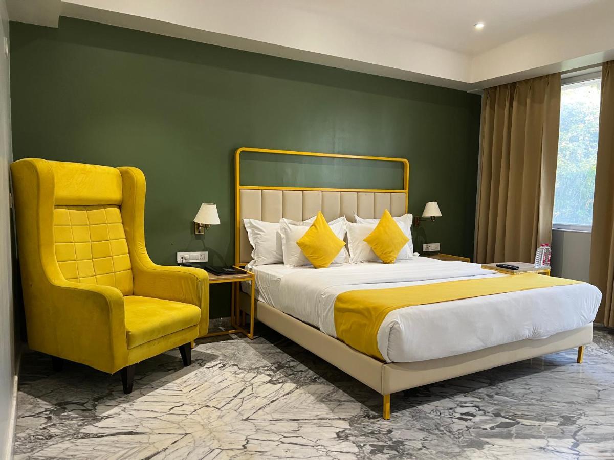Phoenix - Unmatched Comfort Udaipur Eksteriør bilde