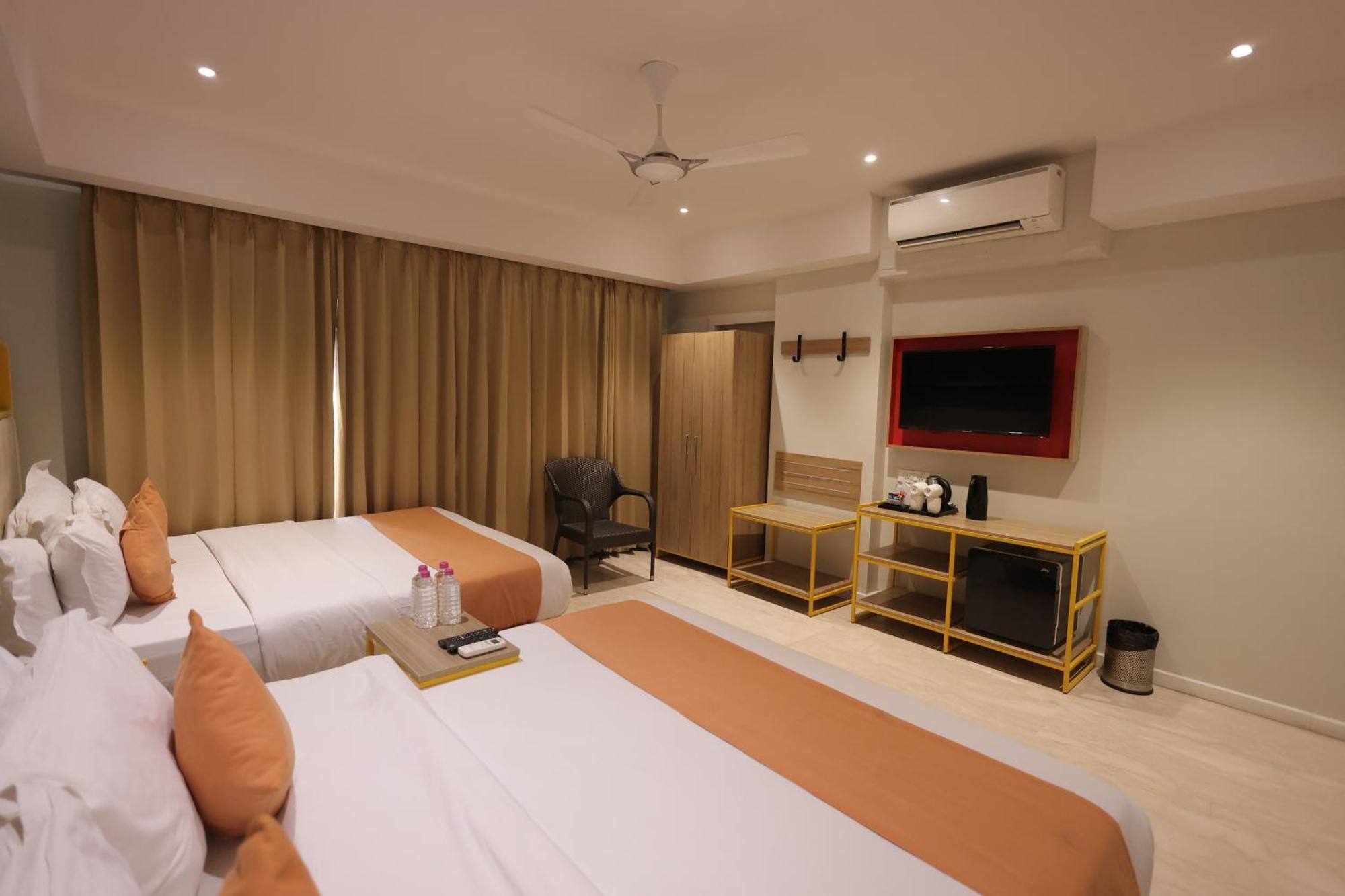 Phoenix - Unmatched Comfort Udaipur Eksteriør bilde