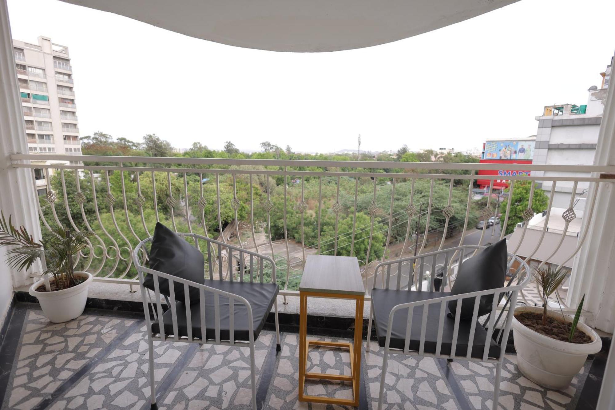 Phoenix - Unmatched Comfort Udaipur Eksteriør bilde