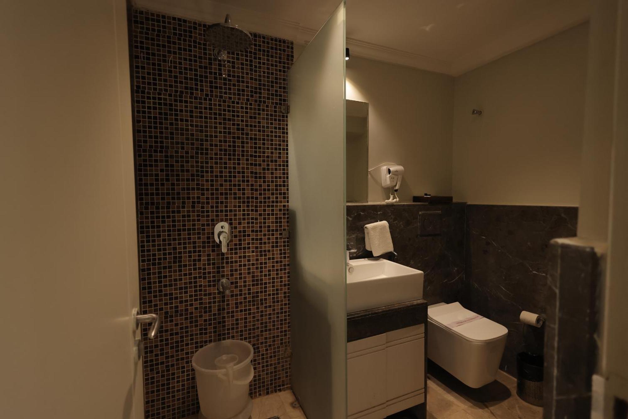 Phoenix - Unmatched Comfort Udaipur Eksteriør bilde