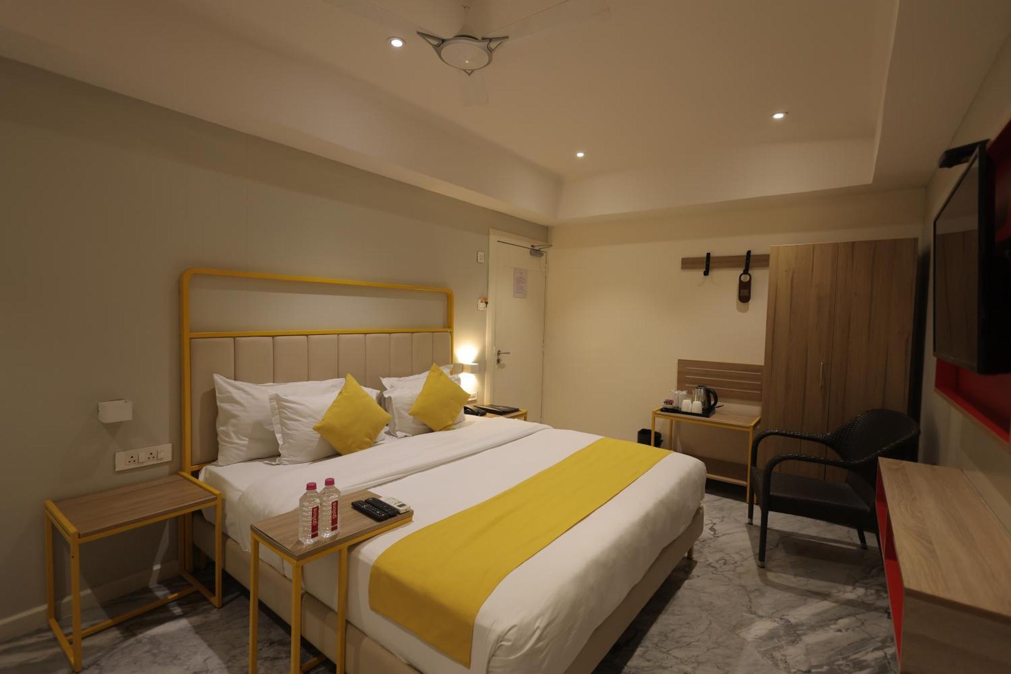 Phoenix - Unmatched Comfort Udaipur Eksteriør bilde